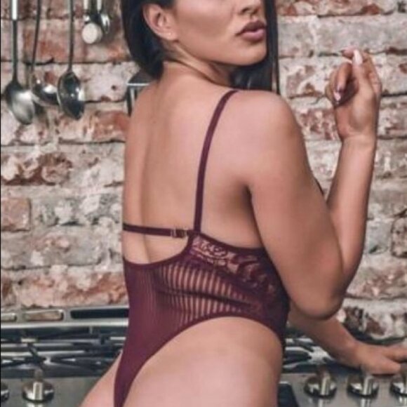 Purple Mesh Lace Bodysuit One Piece Lingerie Thong NWT - Picture 6 of 6